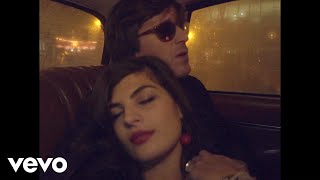 Thomas Dutronc - La vie en rose (Clip Officiel) ft. Billy Gibbons