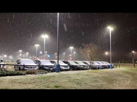 01-10-2021 Jackson, MS Area - Winter Storm Warning - Massive Snowflakes Falling Over Central MS