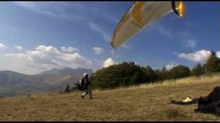 preview picture of video 'Site de parapente de La Croupe Hautes-Alpes'