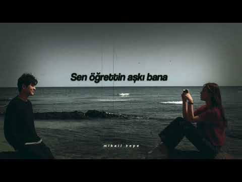 Mavi Gri x Ozan Bayraşa x Simge - Bir Şehri Sevmek (Sözleri)
