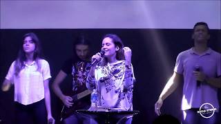 JULIANA MOREIRA - LEVANTE OS SEUS MUROS