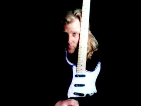 Guitar Wizard Eric Mantel - Wings Of Fire