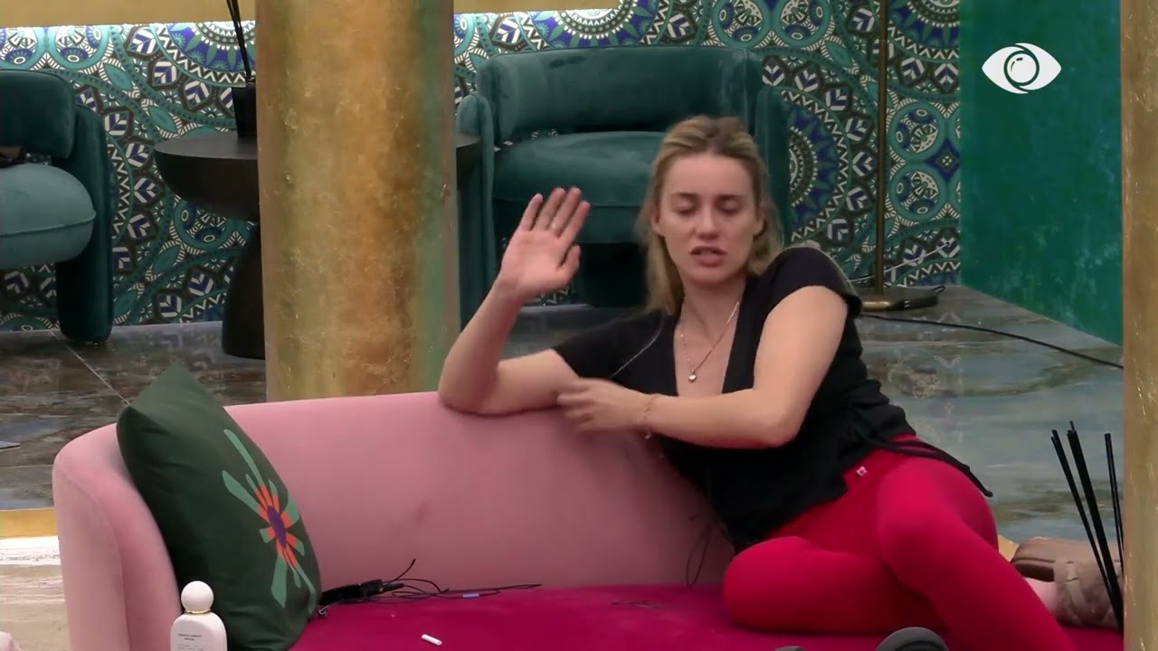 “Vesa po të fliste troç”/ Heidi e habitur me komentin e Vesës, ndërhyn Roza: I vjen shumë inat