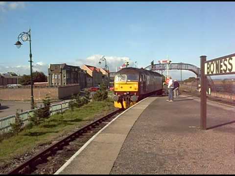 Guest Loco 47854 leaving siding