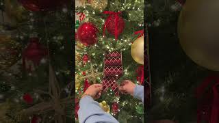 3 ways to add ribbon to your xmas tree🎄🥰 all in my amzn under “christmas decor”