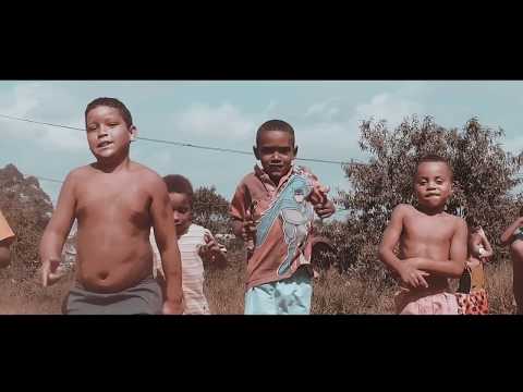 MC Zoinho - Sou Brasileiro (Videoclipe Oficial)