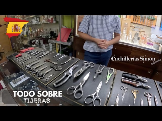 Vídeo relacionado con Westcott Easy Grip Tijeras 3 piezas Rojo | Juego de 3 tijeras universales con agarre cómodo | Cuchilla de acero inoxidable extra afilada y duradera | Tijeras para hogar y oficina | N-90031 00