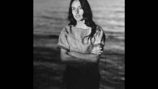 JOAN BAEZ ~ The Water Is Wide ~