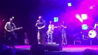 The Connells: "'74-'75" live at Red Hat 7/4/17.