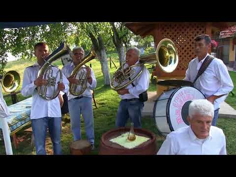 Orkestar Slobodana Nikitovica Kosjeric Morem plovi jedna mala barka