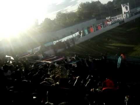 "Voy en caravana" Barra: Los Pibes del Barrio &bull; Club: Brown de Adrogué