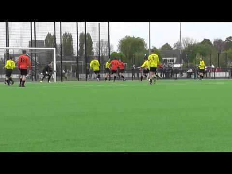 Opjestropdas 12 april 2014 VV De Meern 9 - Kockengen 4 com 7-3 Doelpunt Manfred, assist Iji (2-0)
