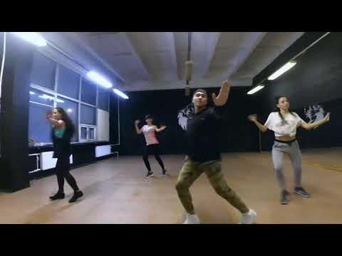 Sigamos Bailando. Reggaeton Choreo by Coach