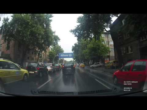 В лявата лента има много коли, на тариката не му се чака!