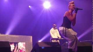 DAZE - Tamagotchi (The Cyper Pet Song) - Live We Love The 90&#39;s Copenhagen