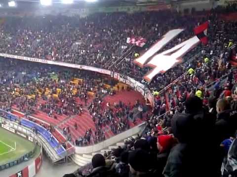AFC Ajax vs. FC Utrecht opkomst met spandoek 410