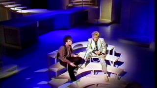 Roger Daltrey - Leo Sayer &quot;Giving It All Away&quot;