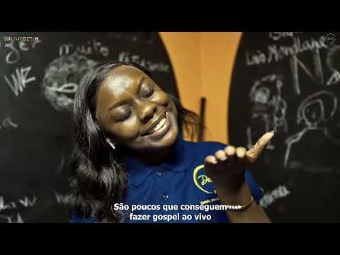 Áquila Chirindza em estúdio na preparação do álbum "Dentro de Mim"