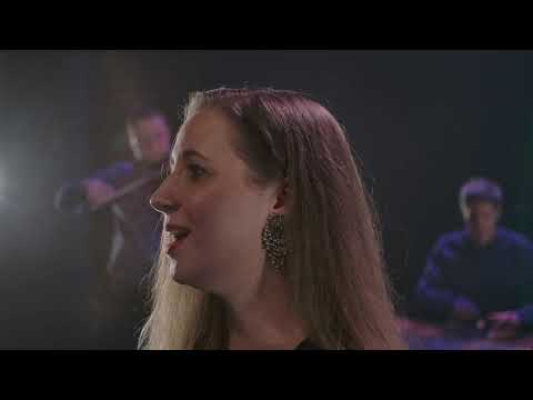 Karácsony - Tímár Sára és zenekara