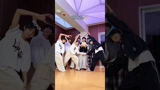 Download lagu HBD to Henry 💗🎂🎉 #TF家族练习生 #TFFAMILY #Gui #Henry #LuLu #Kiyo #Rambo #Jack #Jenson #fyp mp3