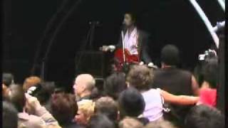 Bilo in the lane  - Live @ Brick Lane Festival (Acoustic 12.09.04) Part 2