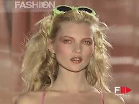 "Gianni Versace" Autumn Winter 1996 1997 Milan 3 of 4 pret a porter woman by Fashion Channel