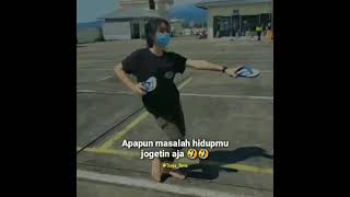 Download lagu story wa cewek joget santuy || Story wa viral mp3