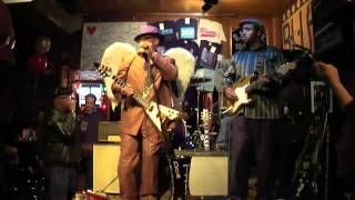 Toronzo & The Cannonball Express - Improv Jam - B.L.U.E.S. on Halsted  2/13/11