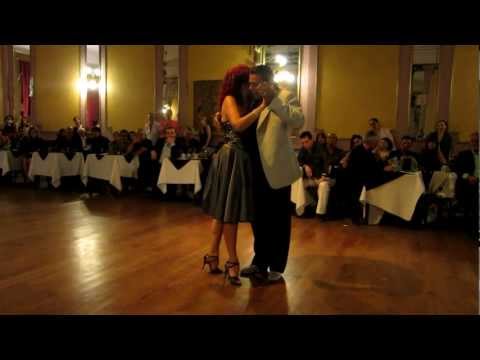  Alicia Pons  and  Luis Rojas  are  dancing  to  the  tango  "  Una Vez  "  by  Orquesta Típica Victor