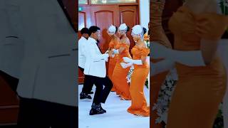 Beautiful African  wedding ENTRANCE DANCE #zamakalefashion #wedding #cutebaby
