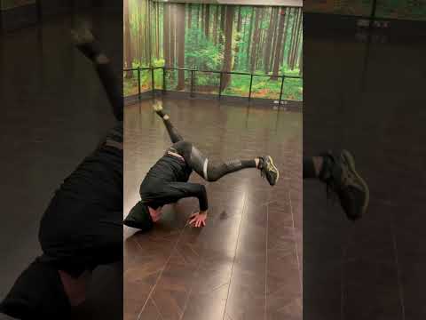 誰か欲しい人はいますか？  ええ、そうは思いませんでした....#bboy (Who want some of this??  Yeah I didn’t think so….#bboy)