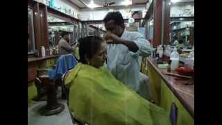 preview picture of video 'Aruna Sharma in Hair Salon Lanka Varanasi, India for Haircut Jan 15, 2013'