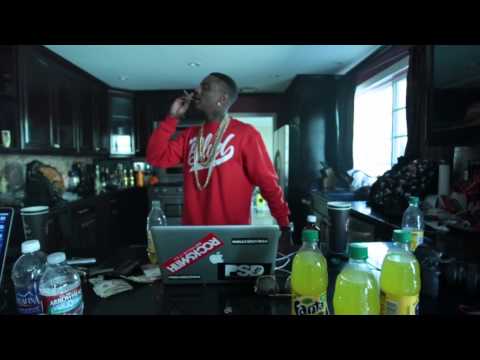 Soulja Boy - On the News ( Directed by @WhoisHiDef & @Souljaboy #SODMG Films )