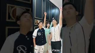 Download lagu Tik Tok Bunda Sarwendah, Onyo, Dan kak Fito mp3