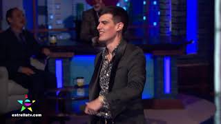 ADRIEL FAVELA NOS INTERPRETA SU SENCILLO &quot;CUANDO LOS NECESITE&quot; - NOCHES CON PLATANITO