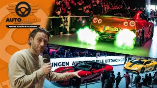 Vlammende GTR tijdens de Autosalon van het Noorden