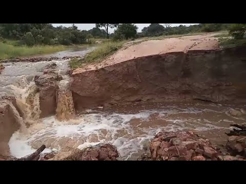 Full Dam and the pans at Djuma, and outlet to Molwati Drainage has washed out the dam road 1/16/26