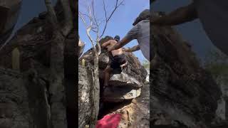 Video thumbnail of Ilusionista, V7. Cocalzinho de Goiás