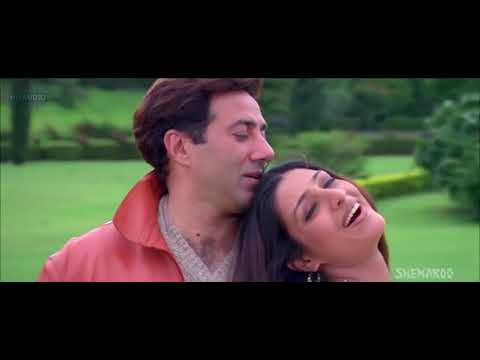 Poster ek ladaki bas gayi