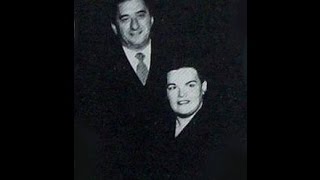 Eileen Farrell & Jan Peerce sing "O Come All Ye Faithful"