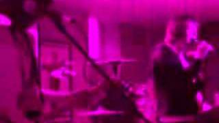 Larrikin Love live 'Happy As Annie'