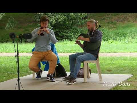 Mélodie du pays Montagne avec Yann Ewen L'Haridon (bombarde) et Youenn Nédélec (biniou) Gourin 2022