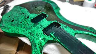 How to remodel a guitar with a beer bottle and epoxy resin 【#2】