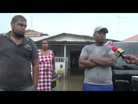 WE WORDEN OP BLAUW GELATEN ZEGGEN ONDERWATER GELOPEN BEWONERS MARTINAWEG - PRIME ALERT 30 MEI 2022