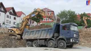 preview picture of video 'MAN F2000 DUMP TRUCK & Cat 318B L / Bauprojekt in Leutenbach, 2013.'