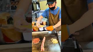 Download lagu Master Handcrafted Street Food Burgers in Korea 🍔 #burger #streetburger #streetfood #asmr mp3