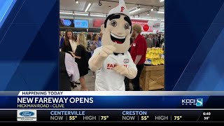 New Fareway grocery store opens on Hickman Road in Clive