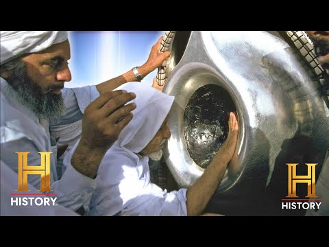 Ancient Aliens: Black Stone of Mecca Falls from Heaven (Season 3) | History