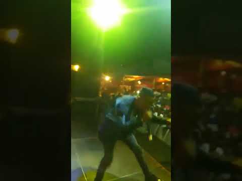 Tino Hd Vou Comer na Rua em Show