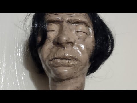 DIY SHRUNKEN HEAD WITH PAPER MACHÉ AND SCULPY AIR- DRY CLAY